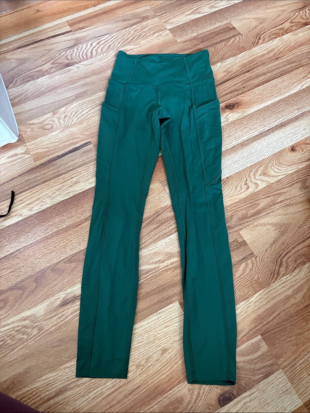 Lululemon Sz 2 High-Waist Forest Green Leggings with Side Pockets
